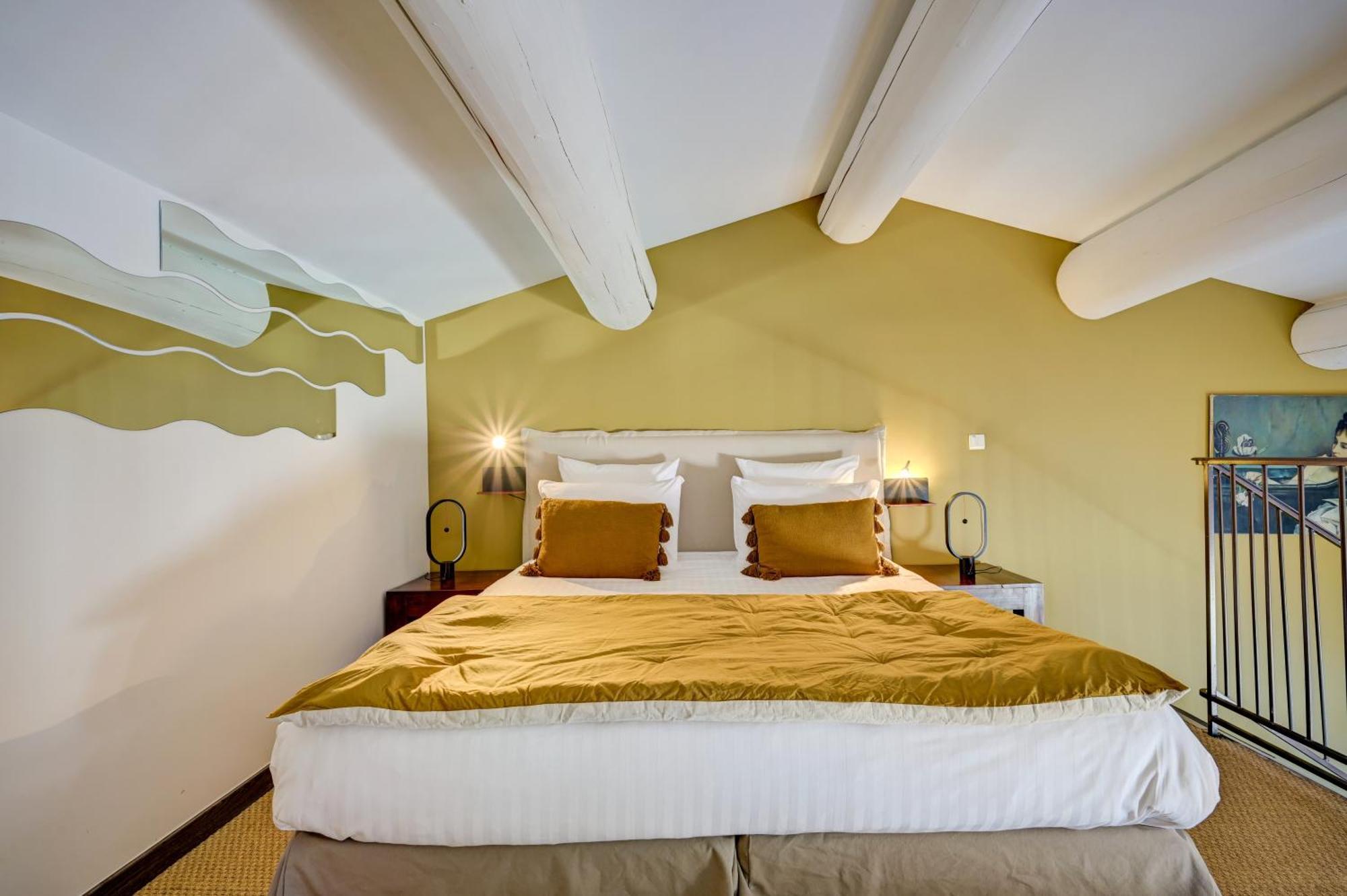 Hotel Bastide & Spa - Villa De Lourmarin Exteriör bild